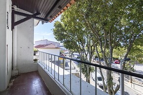 Rustic Seaview Apartment in Cascais