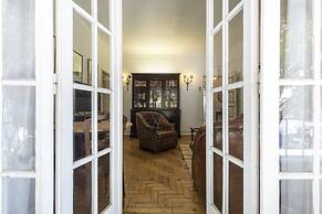 Rustic Seaview Apartment in Cascais