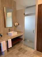 Xaha Villas Suites & Golf Resort