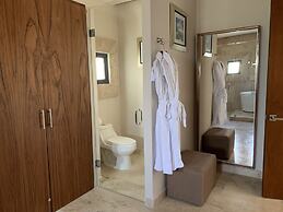 Xaha Villas Suites & Golf Resort