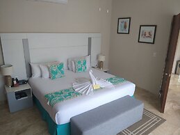 Xaha Villas Suites & Golf Resort