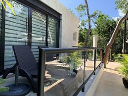 Xaha Villas Suites & Golf Resort