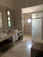 Xaha Villas Suites & Golf Resort