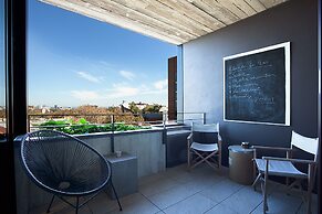 Short Lane Apartments by Urban Rest