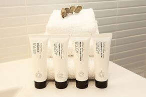 Short Lane Apartments by Urban Rest