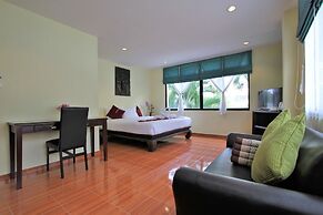 Karon Beach Pool Hotel