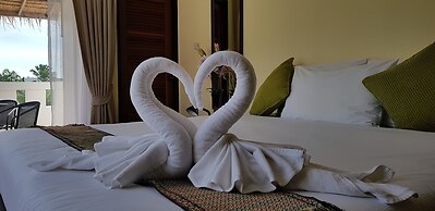 Karon Beach Pool Hotel