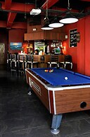 Karon Beach Pool Hotel