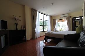 Karon Beach Pool Hotel