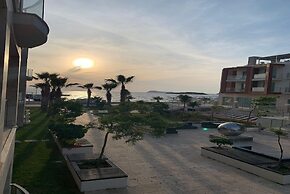 BO057 by Villaofsummer