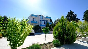 The Cotton House Hotel