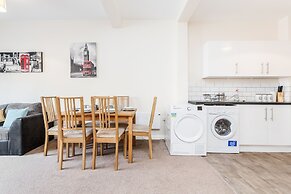 Manor Lodge Apartments