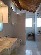 La Tinaia Country House