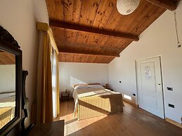 La Tinaia Country House
