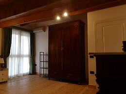 La Tinaia Country House