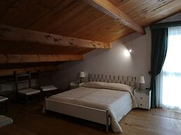 La Tinaia Country House