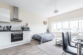 Home to Home Watford Apartment