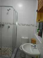 Lawu Le Ngwenya Guest House