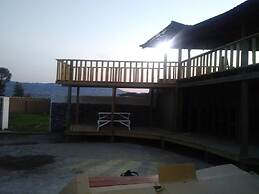 Lawu Le Ngwenya Guest House