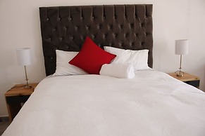 Lawu Le Ngwenya Guest House