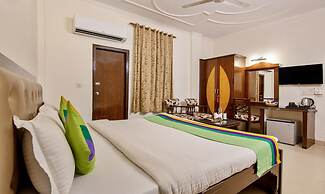 Treebo Paras International