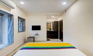 Itsy Hotels Neeranand Plaza