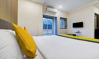 Itsy Hotels Neeranand Plaza