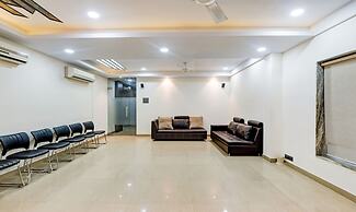 Itsy Hotels Neeranand Plaza