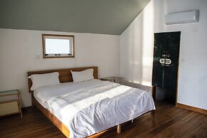 Sunset Nam Ngum tented resort