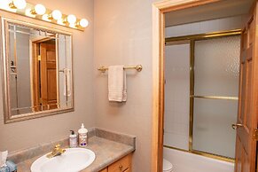 Sunvail S 13e 2 Bedroom Condo by RedAwning