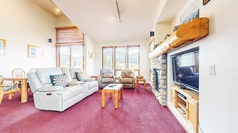 Snowcreek V 999 Mammoth Mountain Views, Private Washer Dryer, Pet-Frie