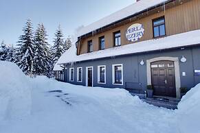 Hotel Perla Jizery