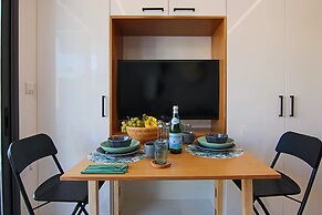 Phaedrus Living: Seaside Luxury Flat Athina 109