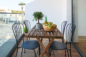 Phaedrus Living: Seaside Luxury Flat Athina 109