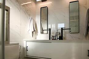 Phaedrus Living: Seaside Luxury Flat Athina 109