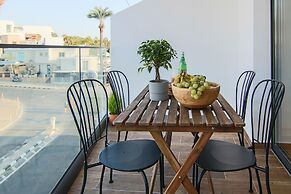 Phaedrus Living: Seaside Luxury Flat Athina 109