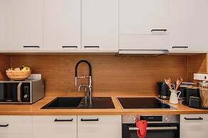 Phaedrus Living: Seaside Luxury Flat Athina 109