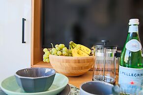 Phaedrus Living: Seaside Luxury Flat Athina 109