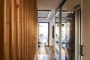 Phaedrus Living: Seaside Luxury Flat Athina 109