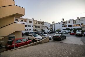 Phaedrus Living: Seaside Luxury Flat Athina 109