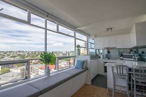 Bright 1 Bedroom Studio With Amazing City Views
