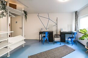 Private hostel room - City Center 1C