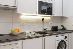 Luxury Studios & Rooms Seven