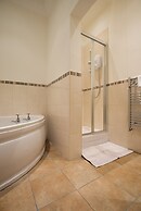 Apartment 1 The Grove