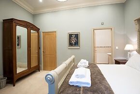 Apartment 1 The Grove