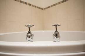 Apartment 1 The Grove