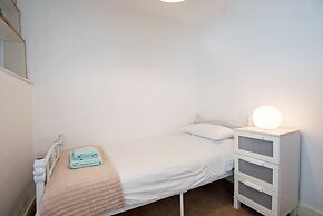 Apartment 2 The Grove