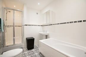 Apartment 2 The Grove