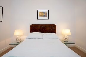 Apartment 2 The Grove