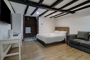 Tudor Oaks Lodge Stevenage North